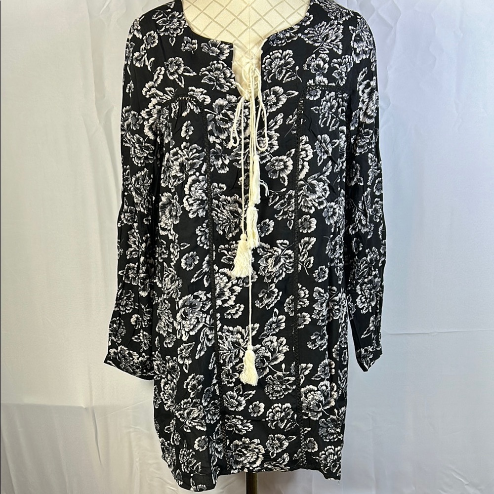 Hayden Black and White Floral Midi Dress with Tassel Tie Size Small